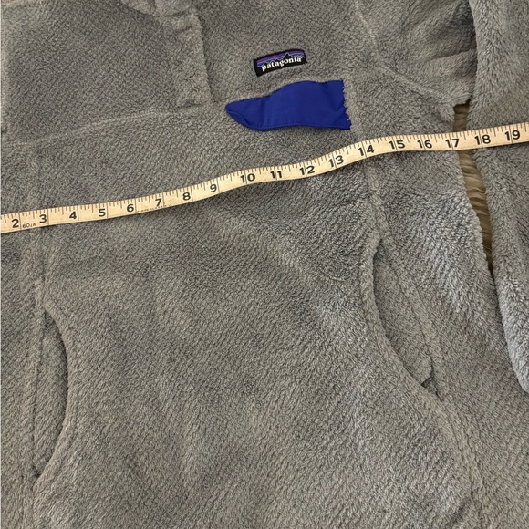 Patagonia 1/4 Snap Re-Tool Synchilla Gray and Blue Fleece Pullover - Picture 3 of 5